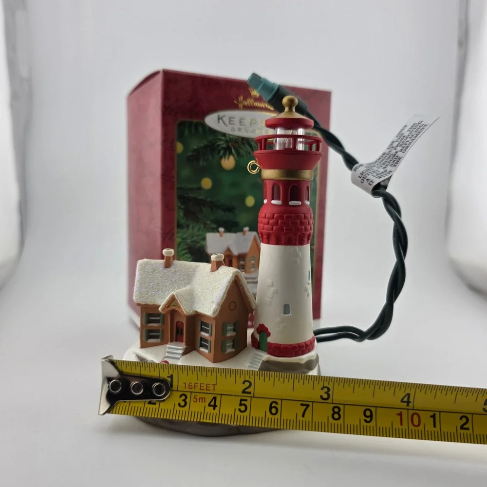 Hallmark Keepsake Lighthouse Greetings 2000 Magic Light Ornament‎ Tested